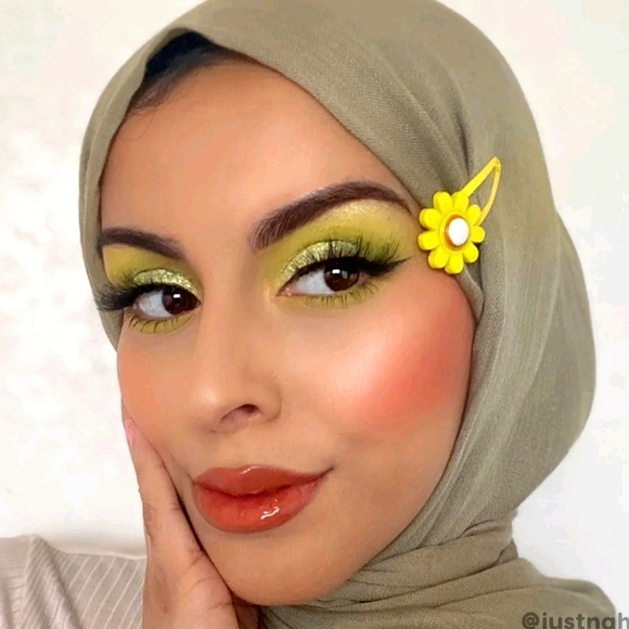 Lizzie McGuire Eyeshadow Palette - Picture 13 of 16